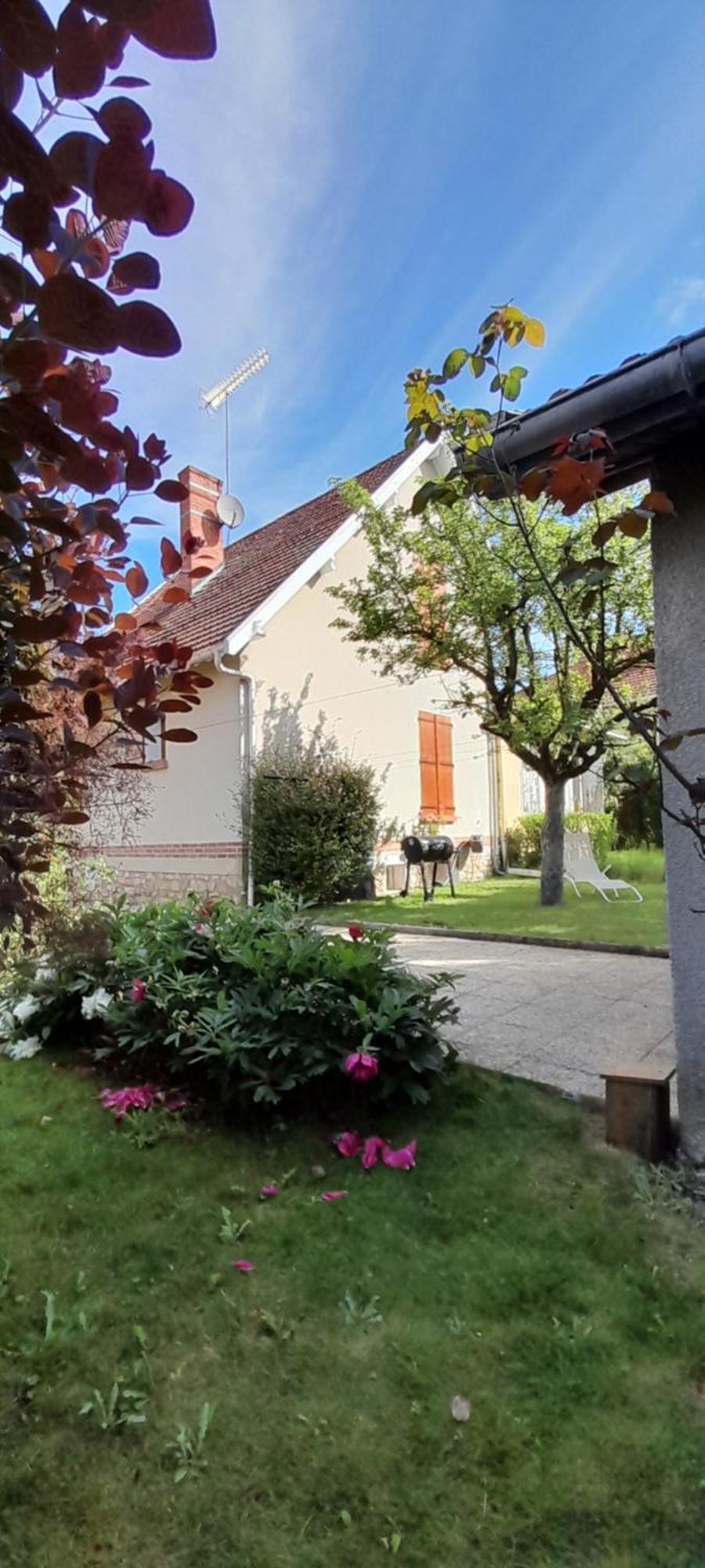 Un Brin De Bonheur Vila Troyes Exterior foto